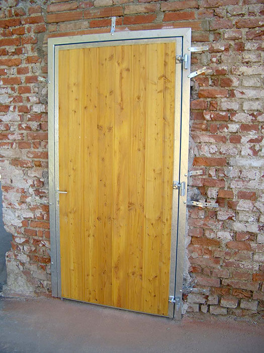 Flügeltüren mit Metallrahmen - ALLEMANN® GmbH Holz- u. Metallprodukte